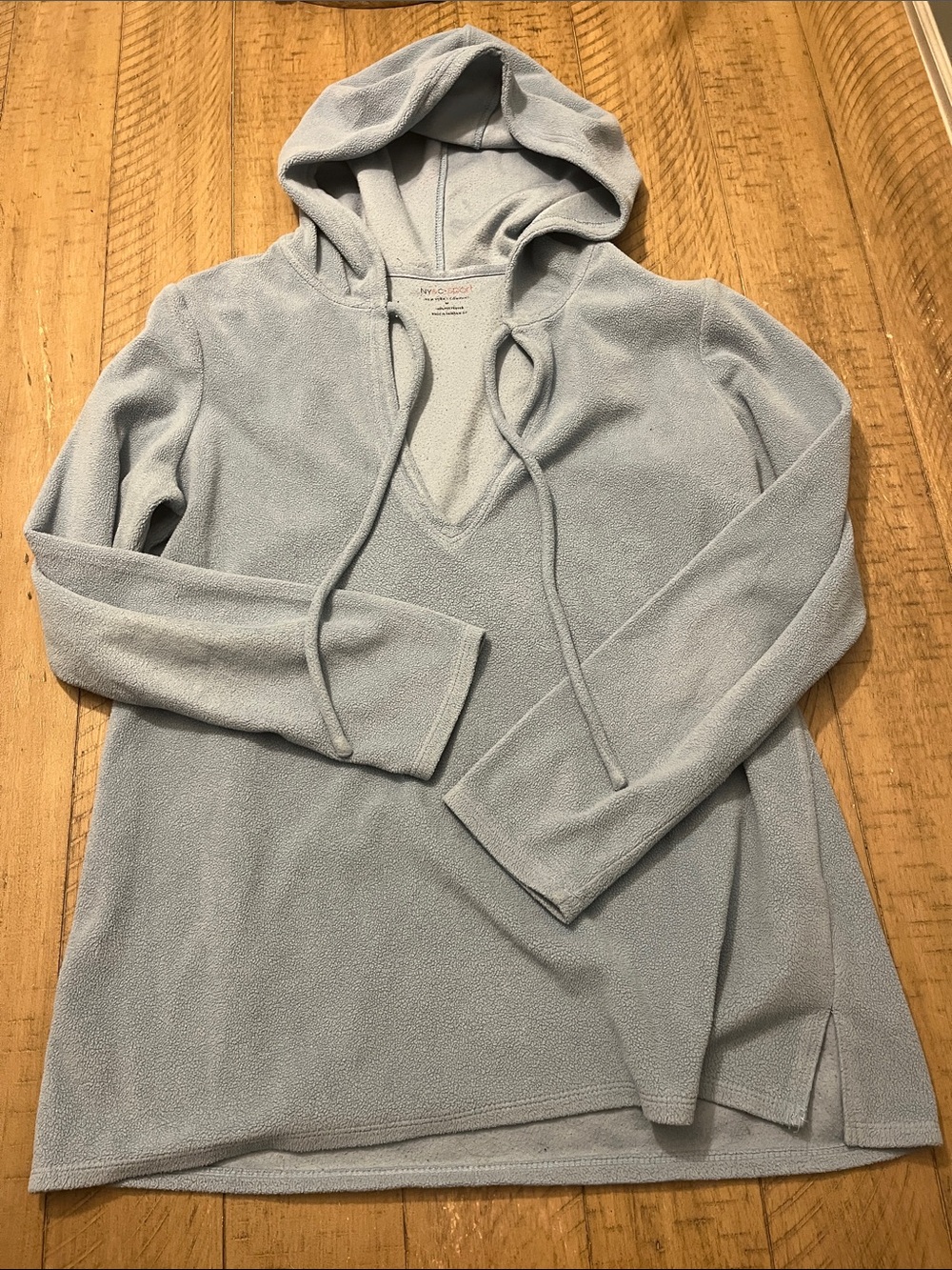 New York & Company Light Blue V-Neck Hoodie Sweater